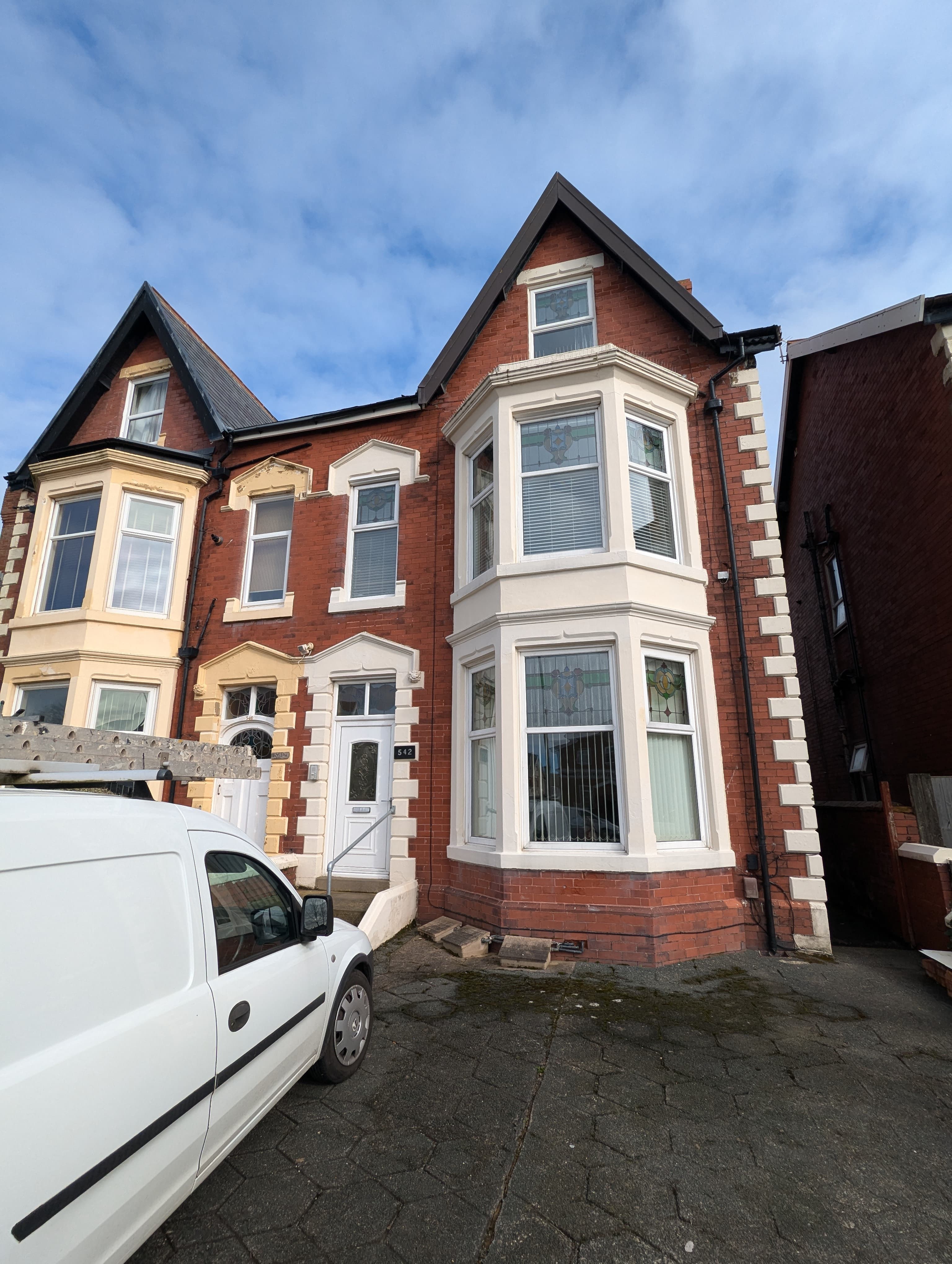 Doorly Properties hero image 2