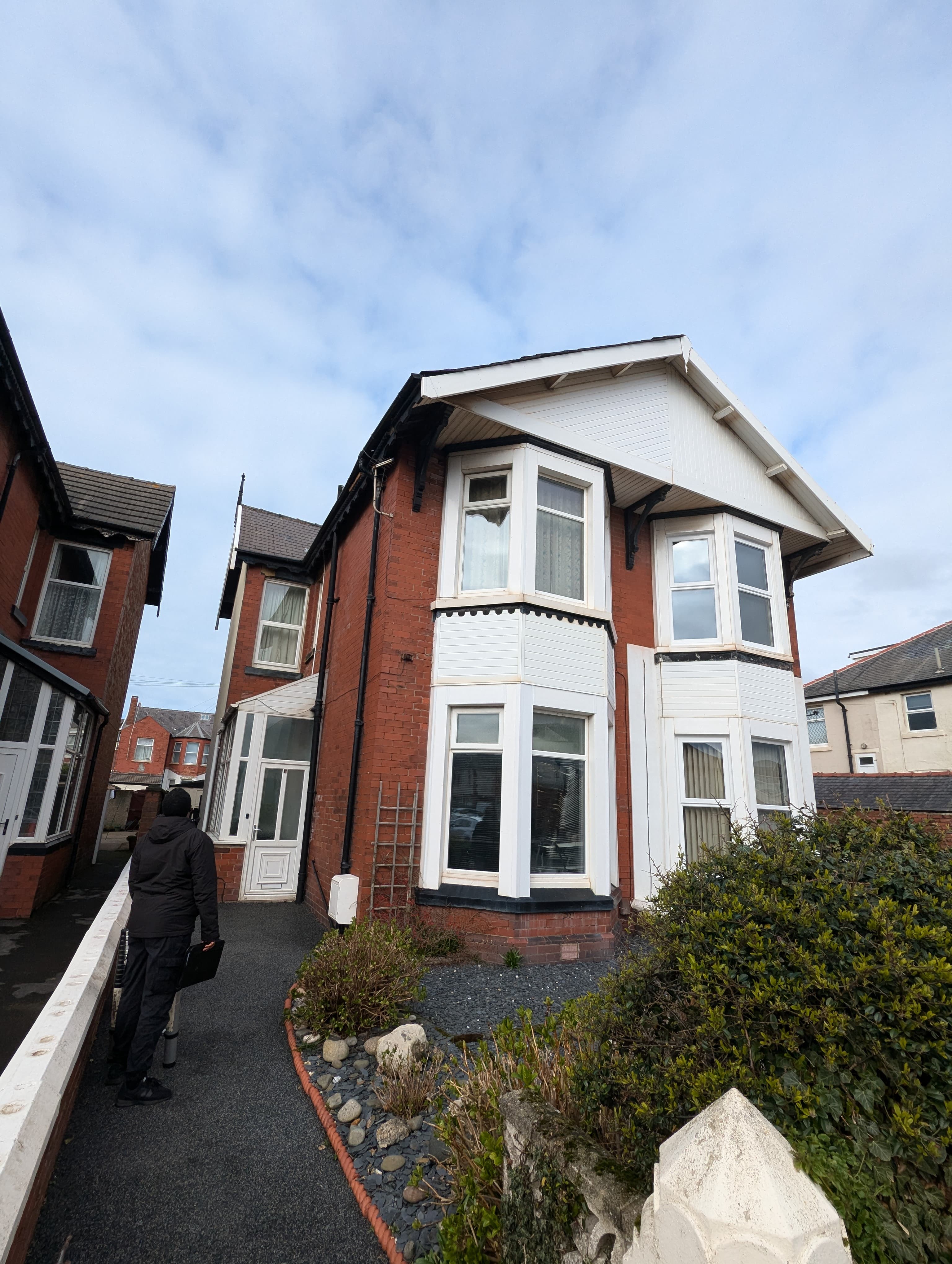 Doorly Properties hero image 6